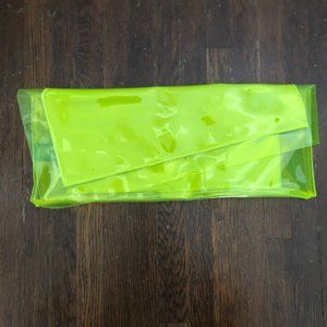 BRAND NEW BCBG ELECTRIC YELLOW PLASTIC CLUTCH